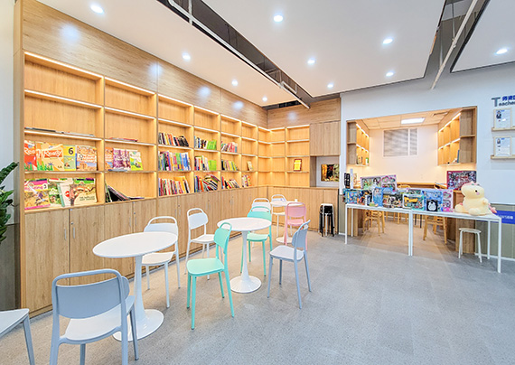 休息區(qū) 休息區(qū)