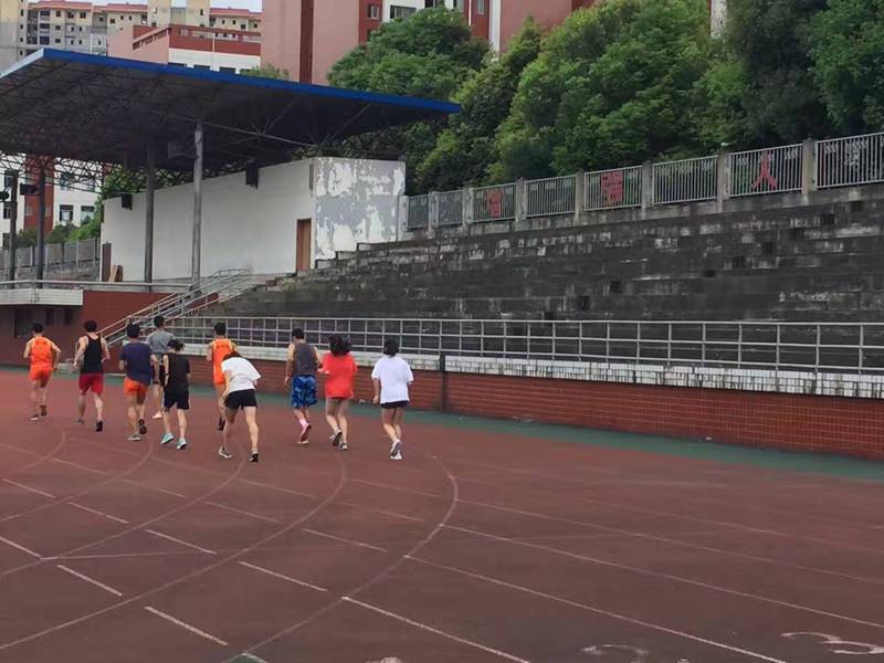 建桥教育田径训练场