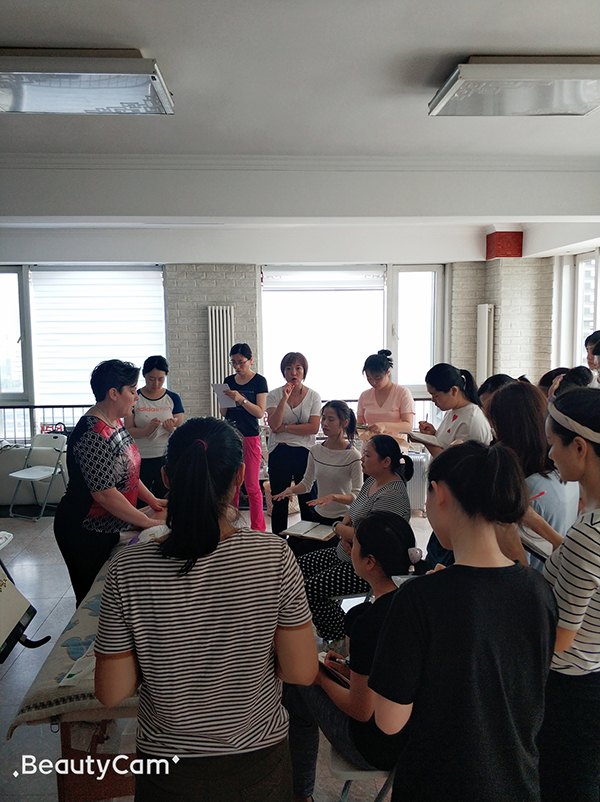 机构环境+教学现场