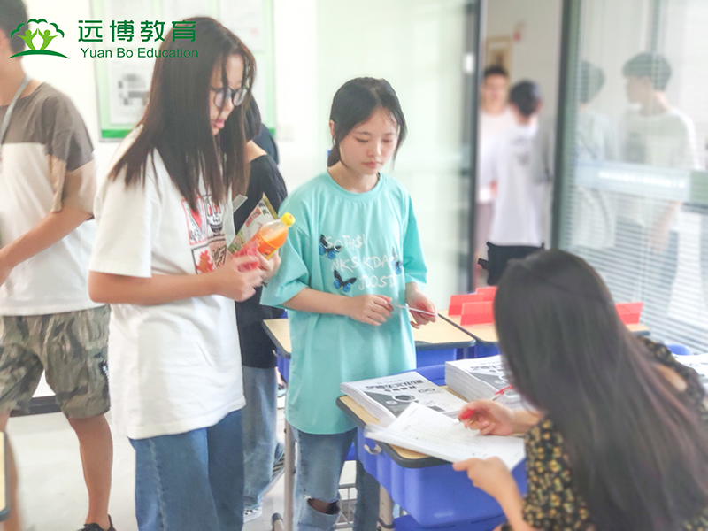 辅导现场 辅导现场