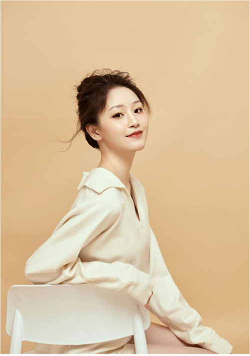 兰骁蝶 硕士研究生