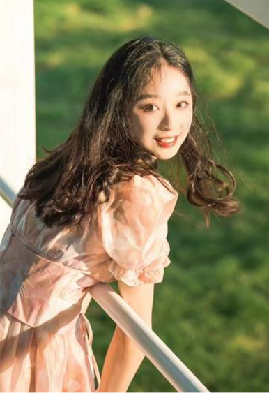 周茗媛 硕士研究生