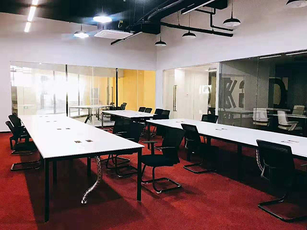 辦公區(qū)域 辦公區(qū)域