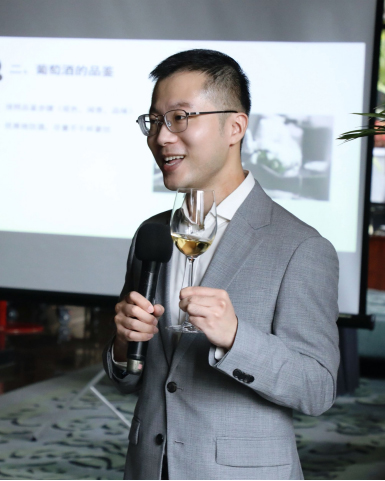 潘軍(Jim) 潘軍(Jim)