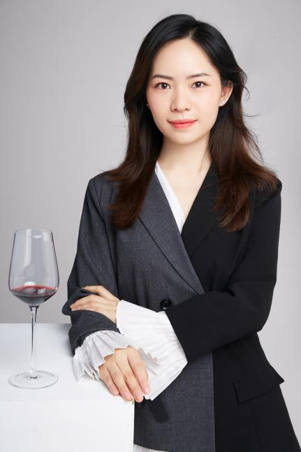 黄仁赟（Juillet）