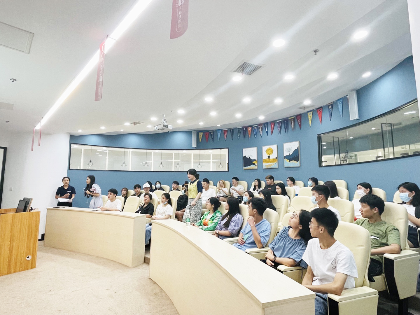 講座現(xiàn)場 講座現(xiàn)場