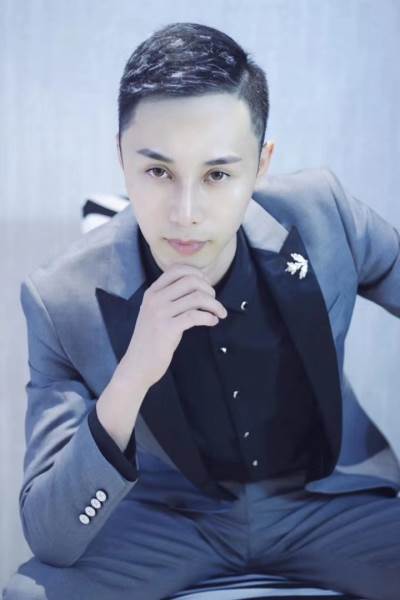李春阳 李春阳