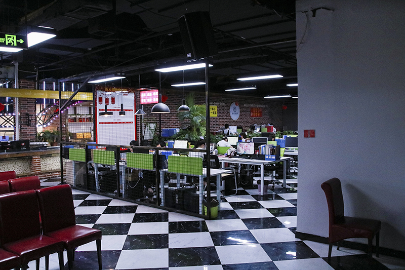 辦公環(huán)境 辦公環(huán)境