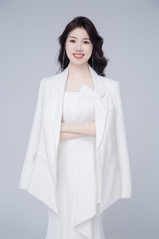 英文姓名：Cecilia