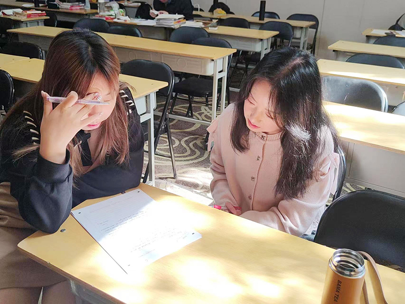 輔導(dǎo)現(xiàn)場(chǎng)