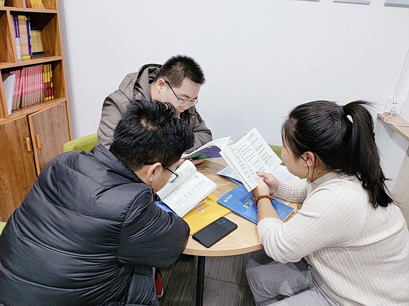 學(xué)習(xí)現(xiàn)場(chǎng)