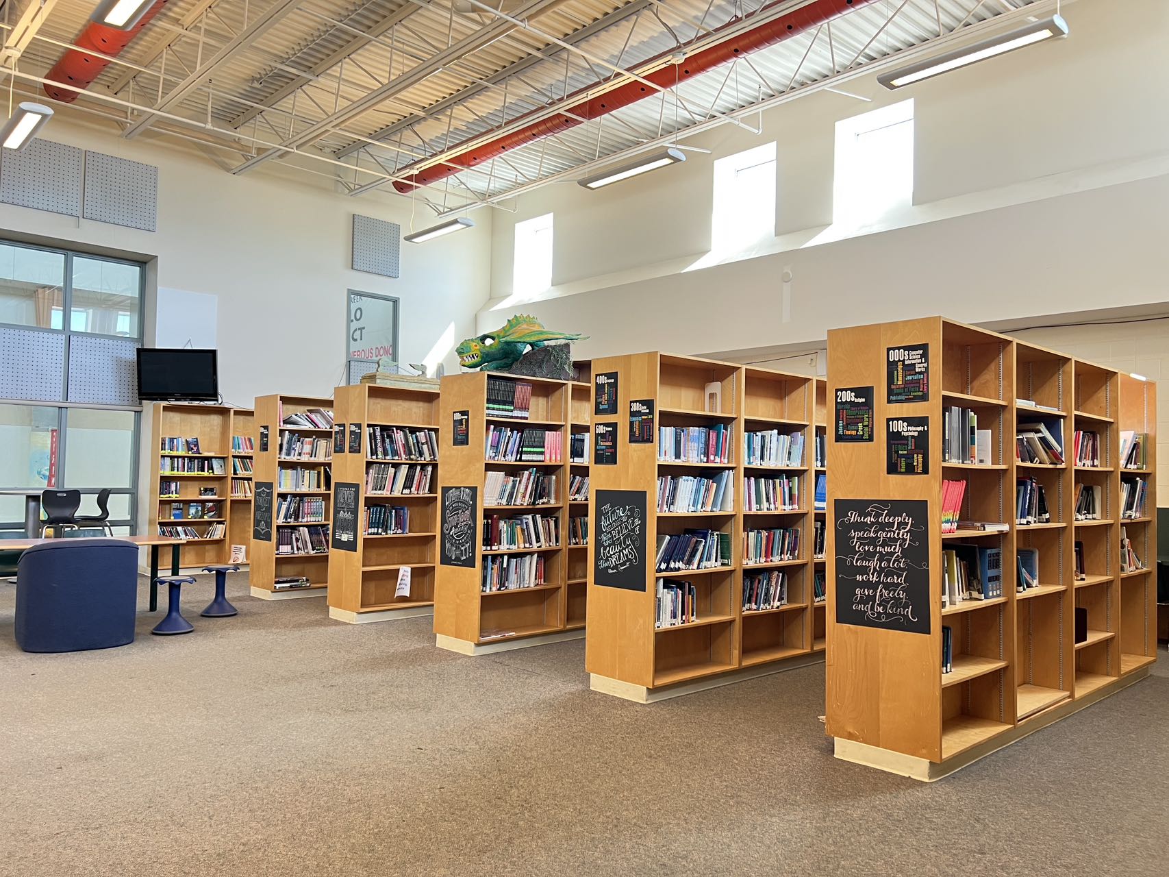 圖書(shū)館 圖書(shū)館