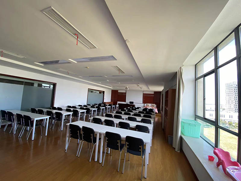 教室環(huán)境 教室環(huán)境