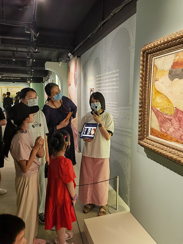 团建活动（画展）