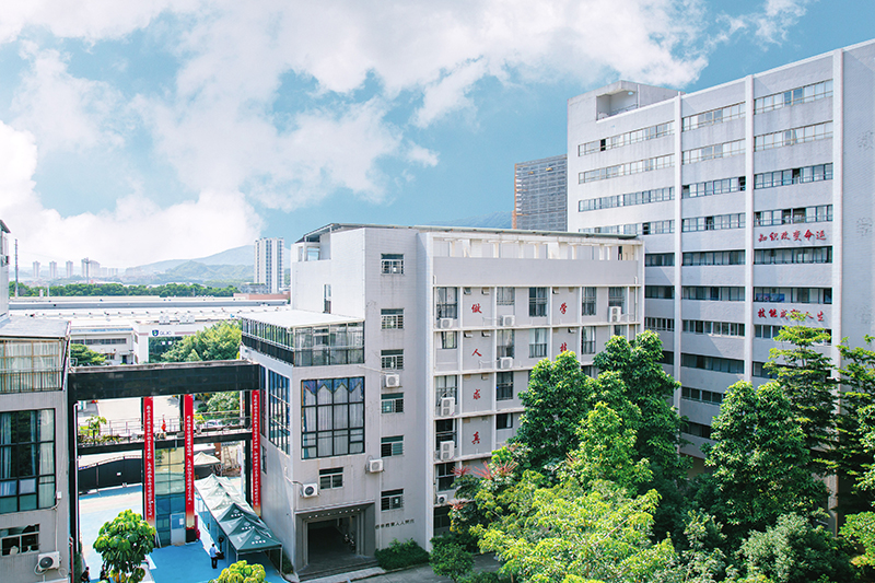 學(xué)校環(huán)境