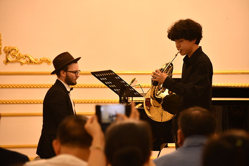 表演現(xiàn)場(chǎng) 表演現(xiàn)場(chǎng)