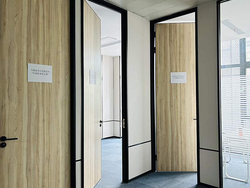 教室門口 教室門口