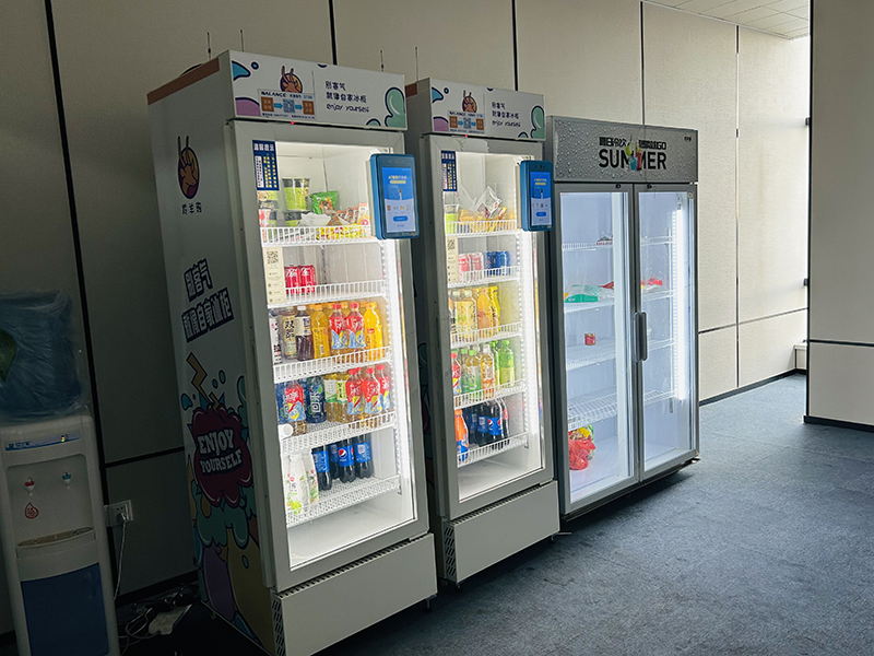 自動販賣機(jī) 自動販賣機(jī)