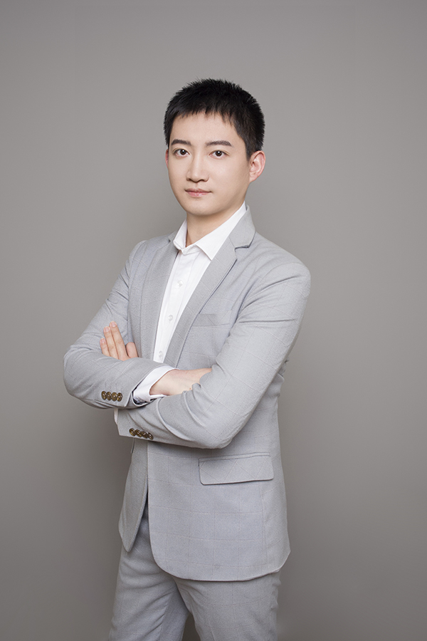 留学顾问易老师