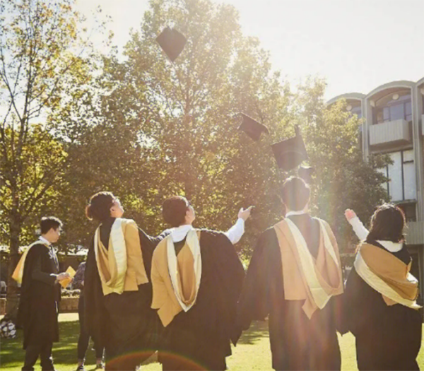 新南威尔士大学 新南威尔士大学