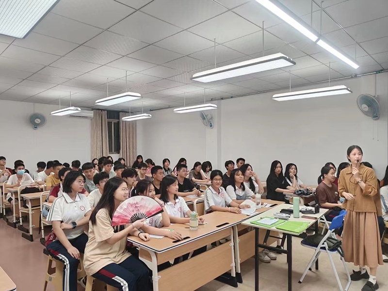 學(xué)習(xí)現(xiàn)場 學(xué)習(xí)現(xiàn)場