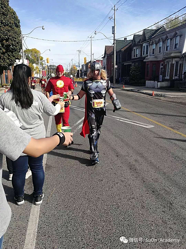 多伦多马拉松 义工 多伦多马拉松 义工