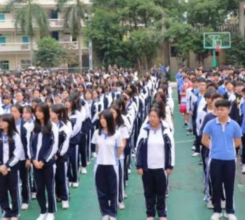 整齐列队 整齐列队