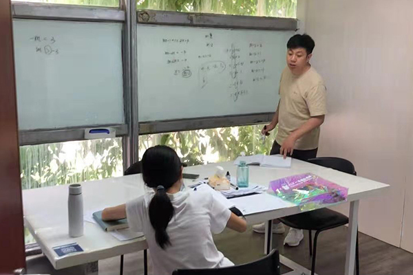 輔導(dǎo)場景 輔導(dǎo)場景