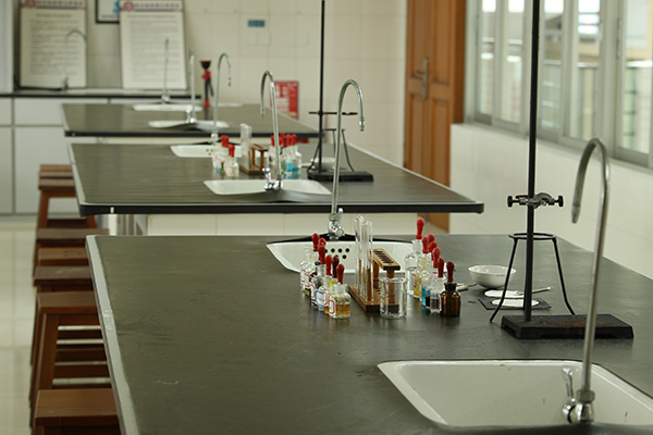 實(shí)驗(yàn)室