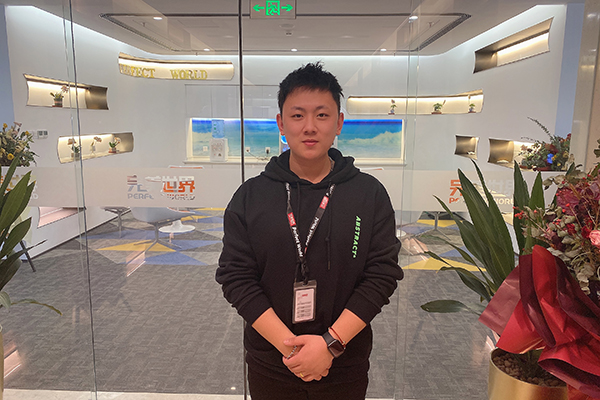 孔同学  完美世界 次世代场景设计师