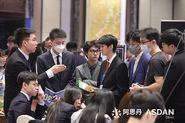 學(xué)?；顒?dòng)