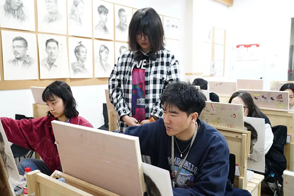 悉心教学 悉心教学
