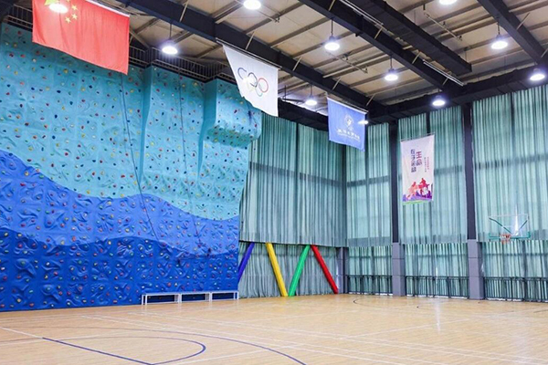 室內(nèi)體育館 室內(nèi)體育館