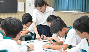 廣州龍濤外國語中學(xué)高考復(fù)讀班一年學(xué)費(fèi)多少？