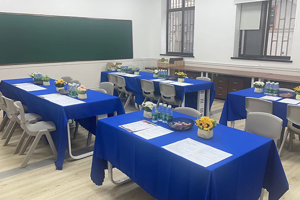 學(xué)校環(huán)境 學(xué)校環(huán)境