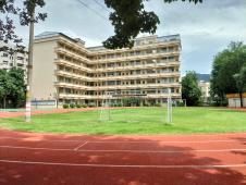 廣州新華培訓(xùn)中心高考復(fù)讀班一年收費(fèi)多少？?jī)?nèi)附收費(fèi)標(biāo)準(zhǔn)！