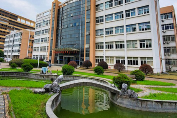 學(xué)校全景圖