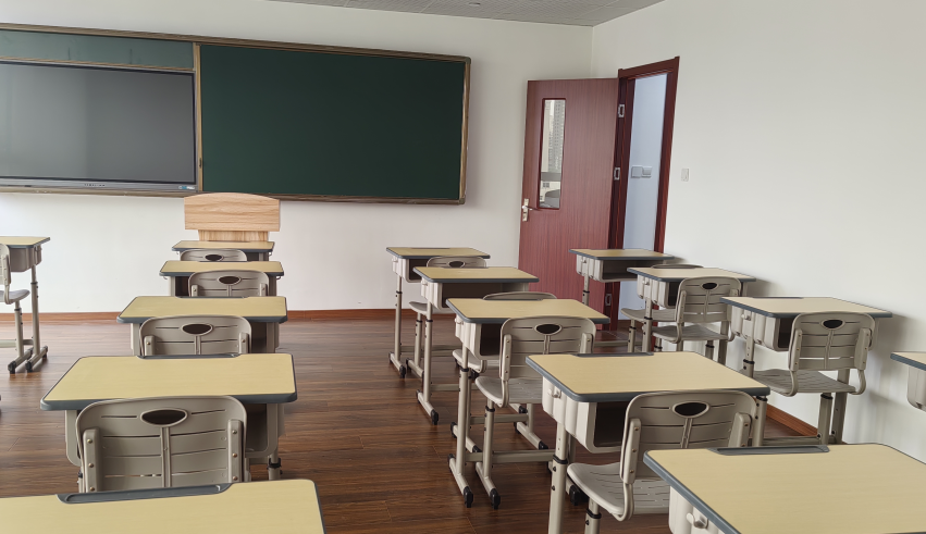 課室