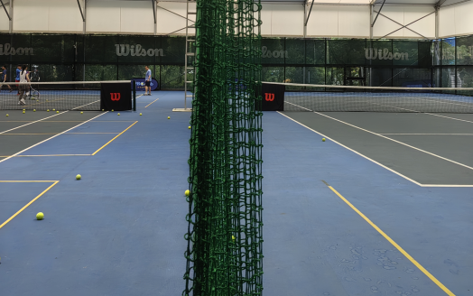 網(wǎng)球場(chǎng)