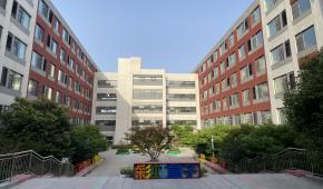 鄭州前沿教育環(huán)境怎樣？學(xué)習(xí)環(huán)境好不好？