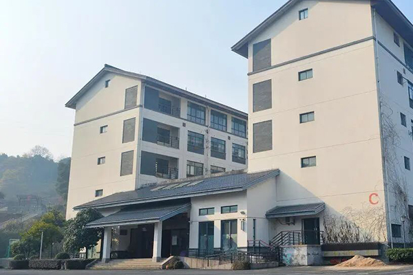 學(xué)校一覽 學(xué)校一覽