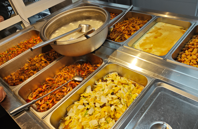 食堂飯菜 食堂飯菜