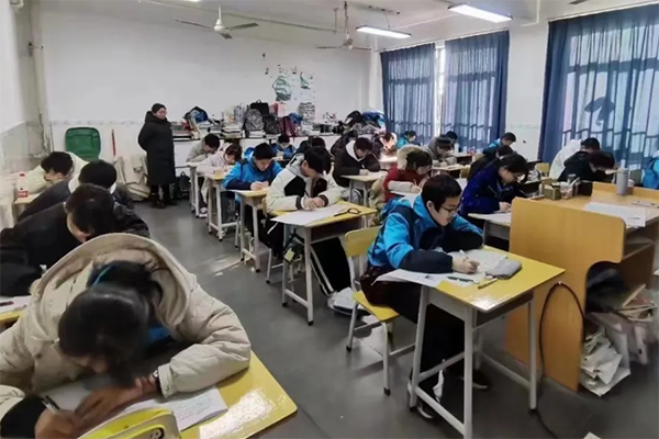 悉心教学 悉心教学