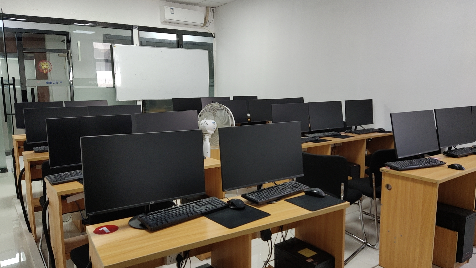 計算機房