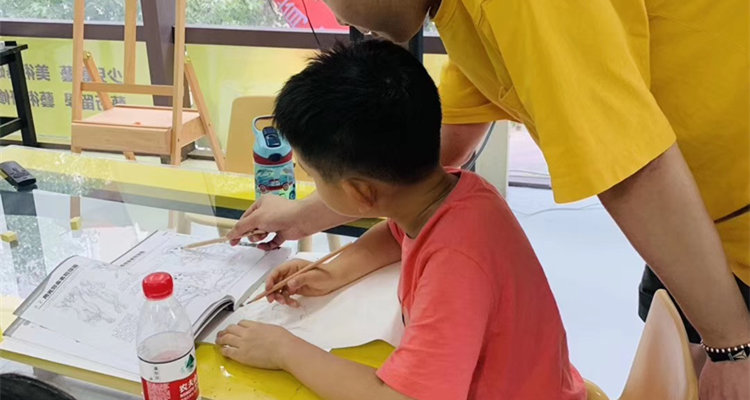 青少教學(xué)場景