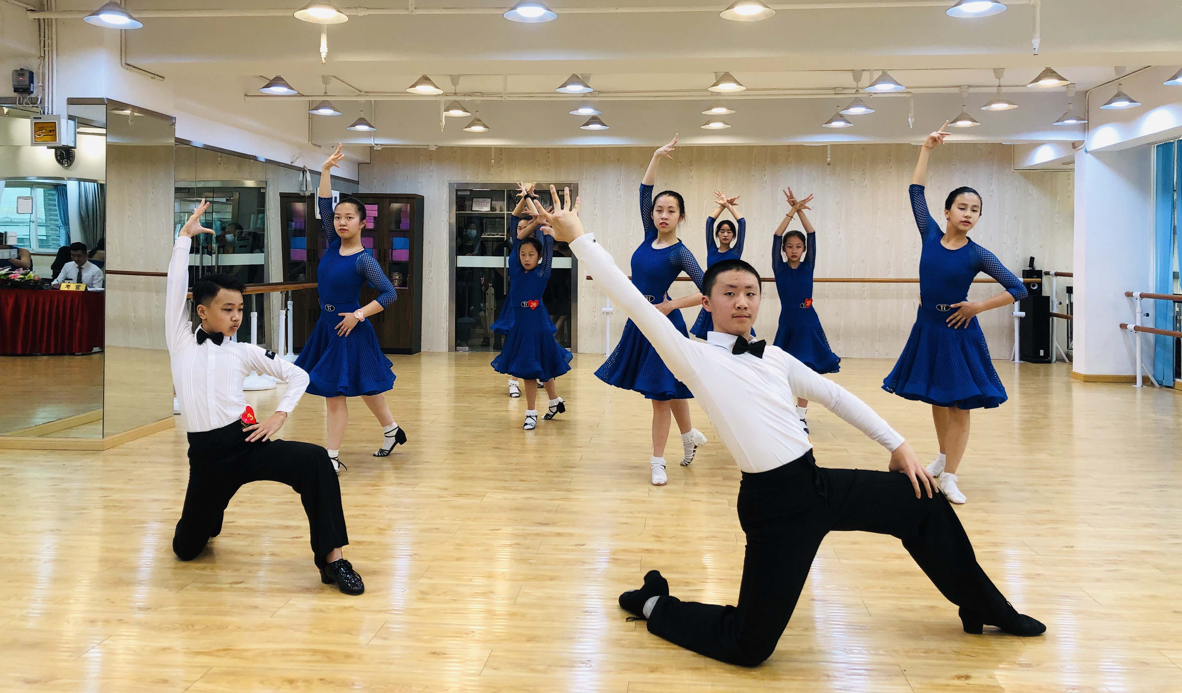 杭州利姿舞蹈學(xué)校教學(xué)怎樣？教學(xué)環(huán)境好不好？