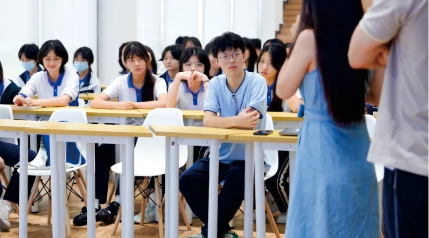听讲状态 听讲状态