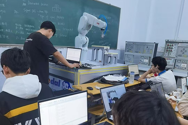 专业实操环境 专业实操环境