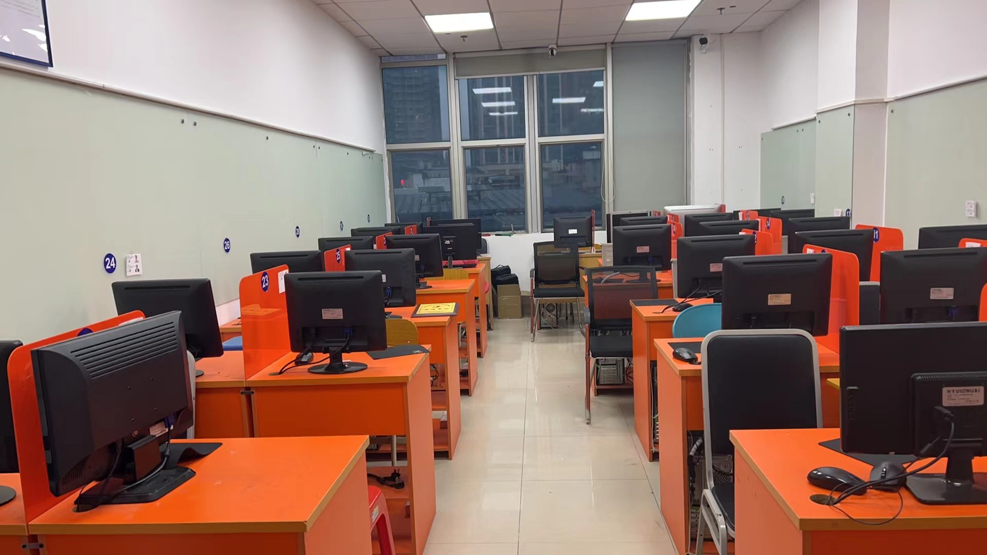 教學(xué)環(huán)境