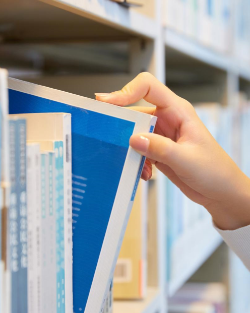 学校考虑 学校考虑